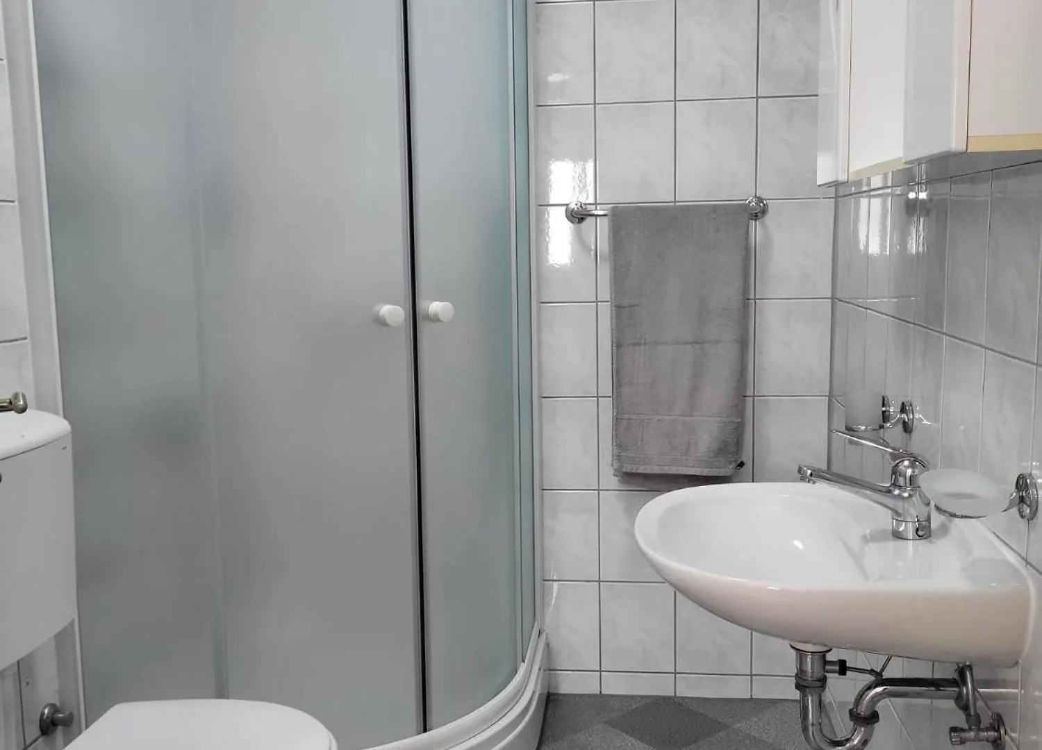 Villa Jelica, Ferienwohnung In Der Ersten Etage تروغير شقة